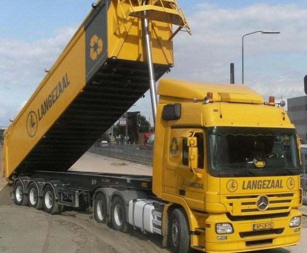 53001 53001